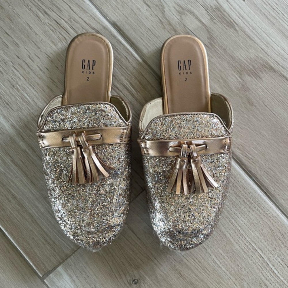 GAP Kids Gold‎ Glitter Tassel Loafers